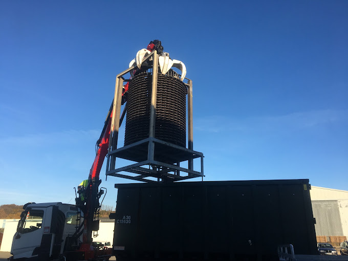 Aperçu des activités de la casse automobile RECYCLAGE ENVIRONNEMENT DECHETS située à AUBENAS (07200)